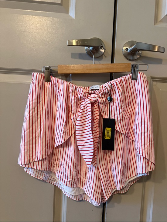 Gianni Bini Pants - Gianni Bini Red & White Striped Tie-Front High Waist Shorts